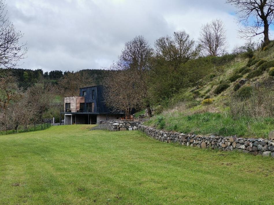Maison D'Architecte En Pleine Nature Arlempdes Eksteriør bilde